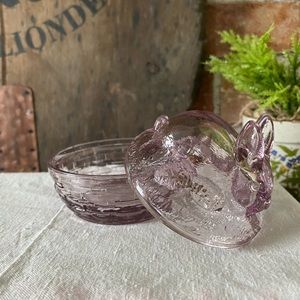2004 Longaberger Lavender Glass Nesting Easter Bunny Rabbit Candy Dish with Lid.
